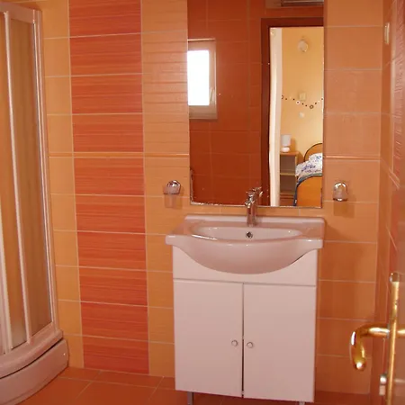 Apartamento By The Sea Sveti Filip I Jakov, Biograd - 14319 *